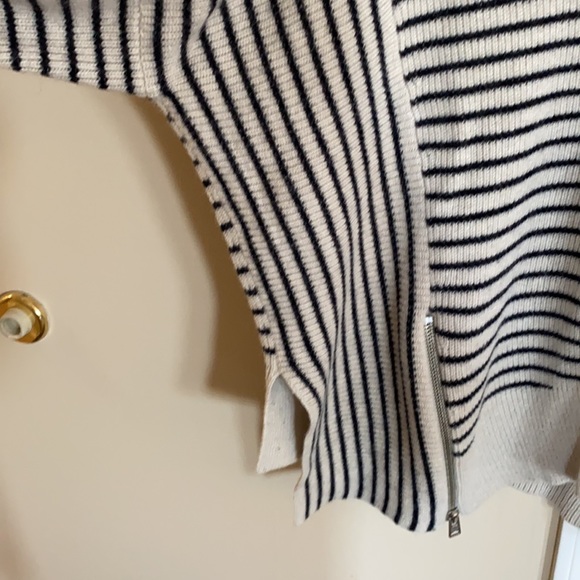 ALLSAINTS STRIPED WOOL BLEND V-NECK SWEATER SZ L - Picture 4 of 13